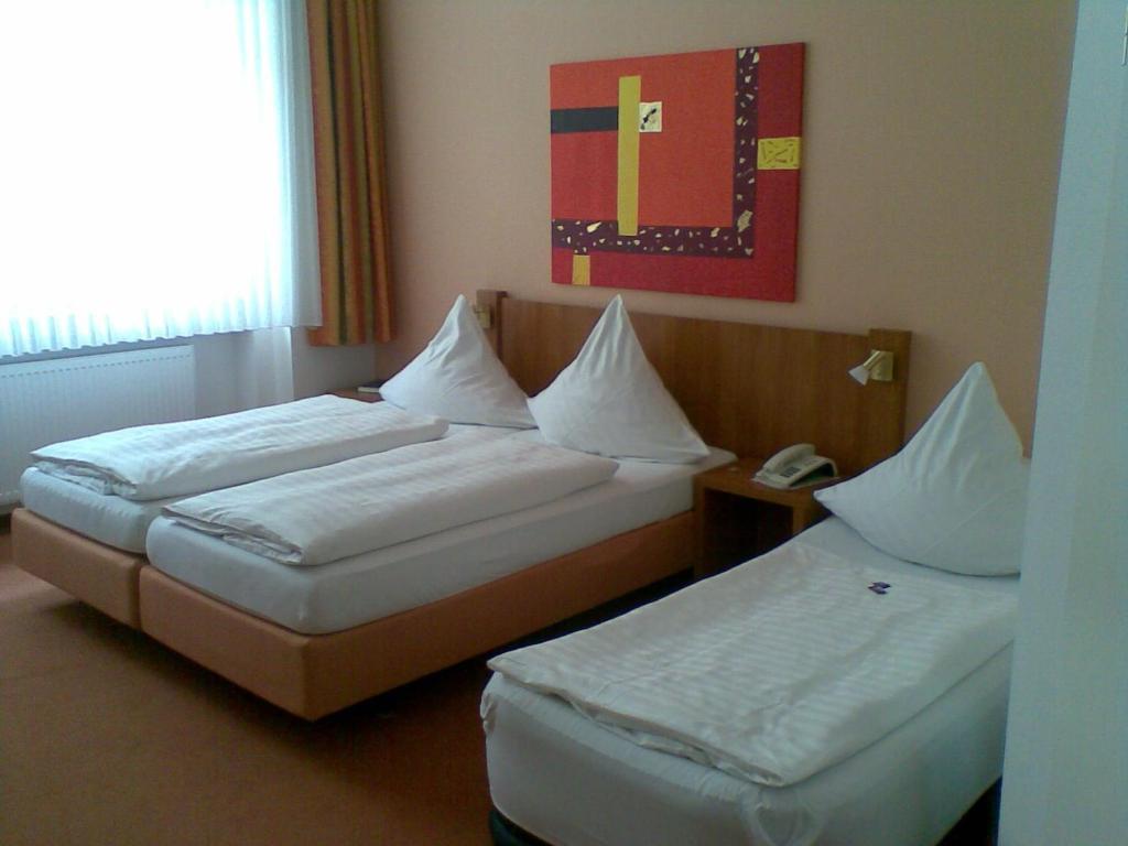 Hotel zur Krone Wuppertal Zimmer foto