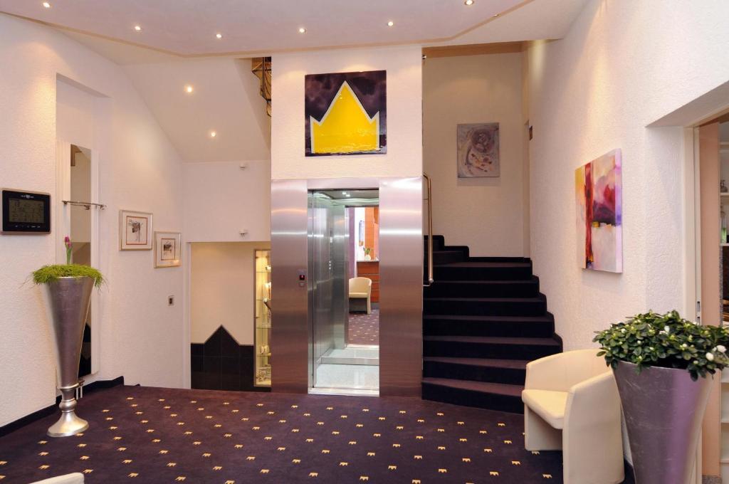 Hotel zur Krone Wuppertal Exterior foto