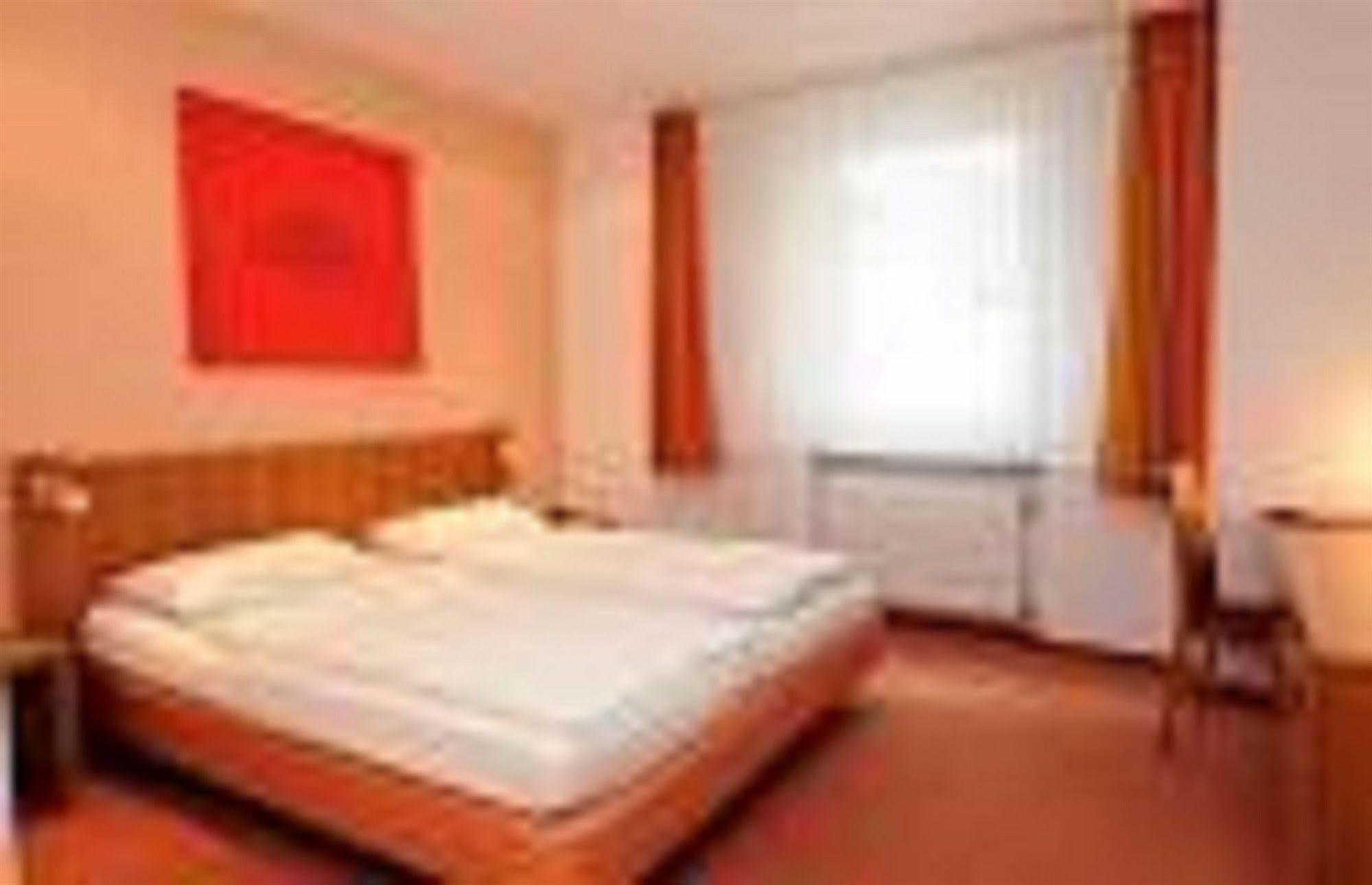 Hotel zur Krone Wuppertal Exterior foto