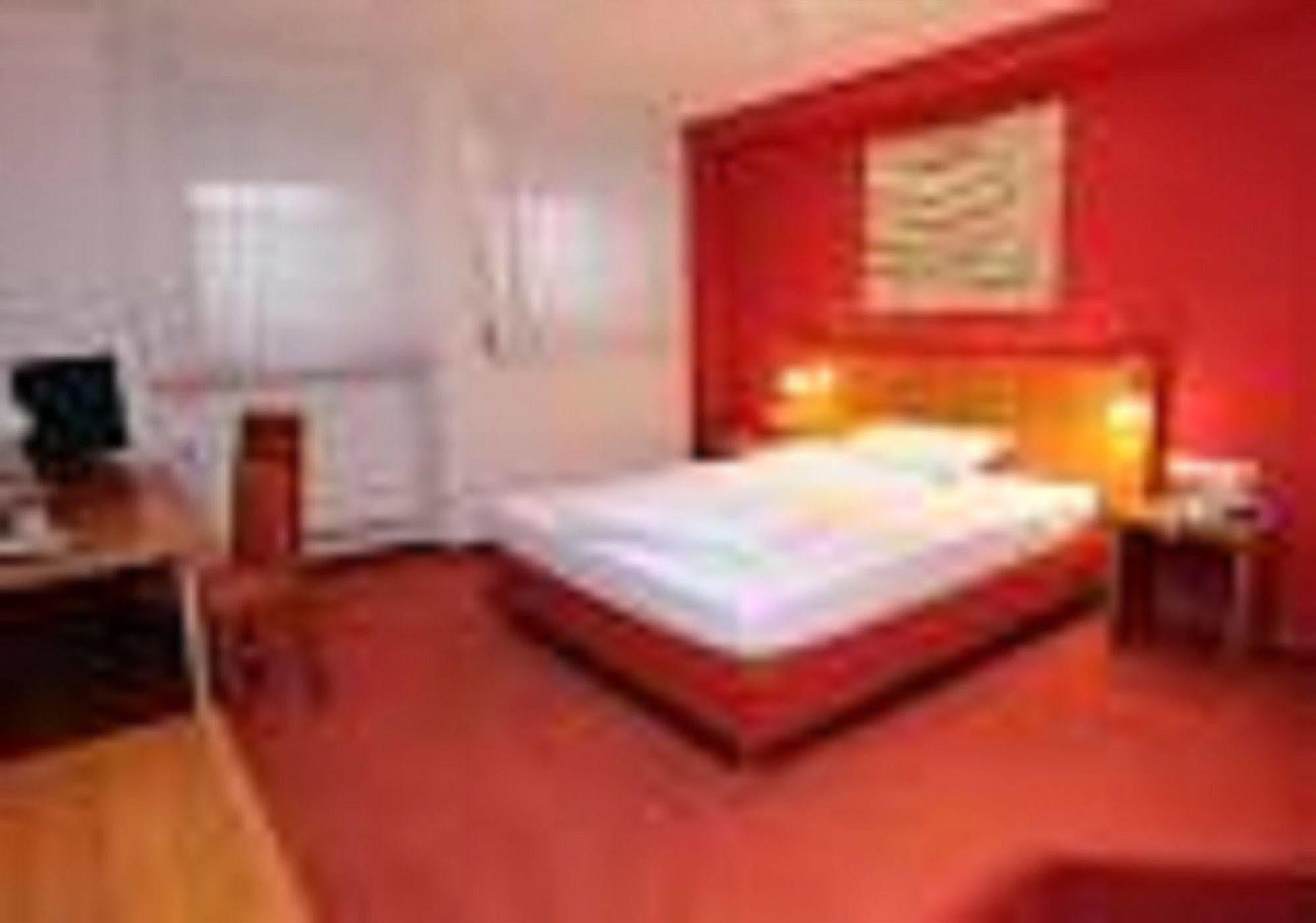 Hotel zur Krone Wuppertal Exterior foto